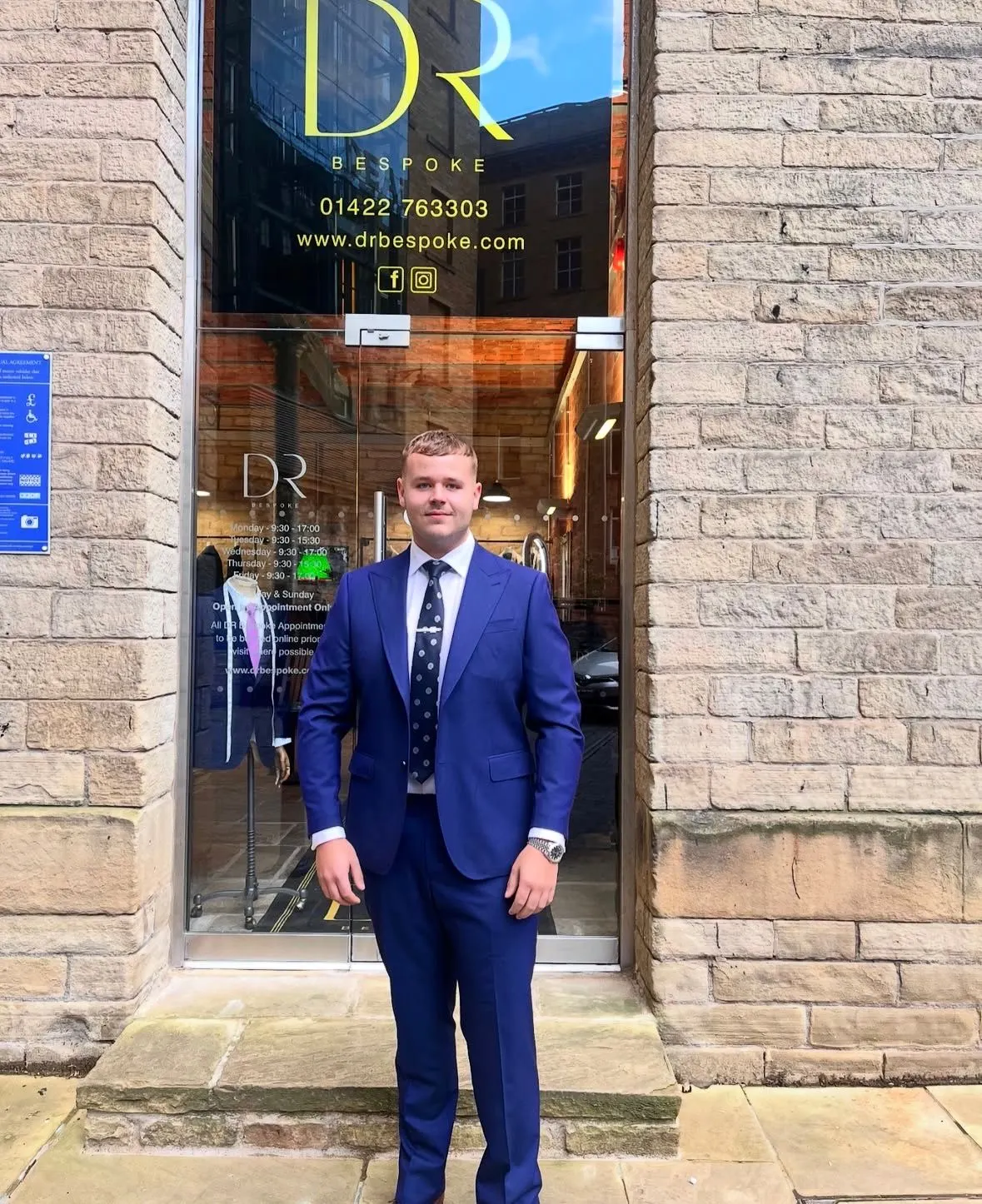 Bespoke suit in Huddersfield Fine Worsteds by DR Bespoke — 3