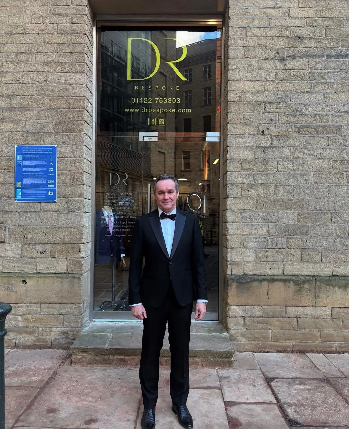 Bespoke suit in Huddersfield Fine Worsteds by DR Bespoke — 31