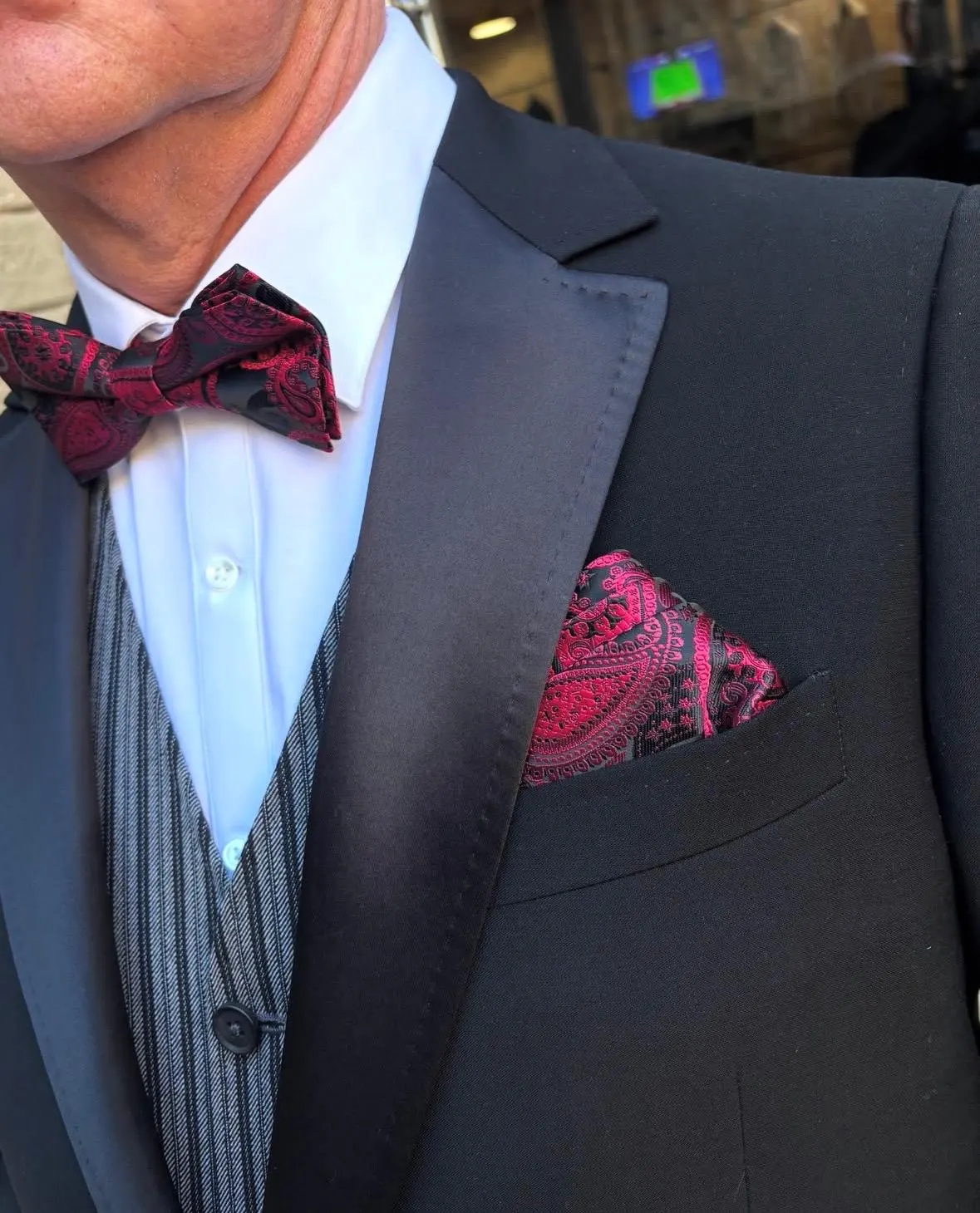 Bespoke suit in Huddersfield Fine Worsteds by DR Bespoke — 27