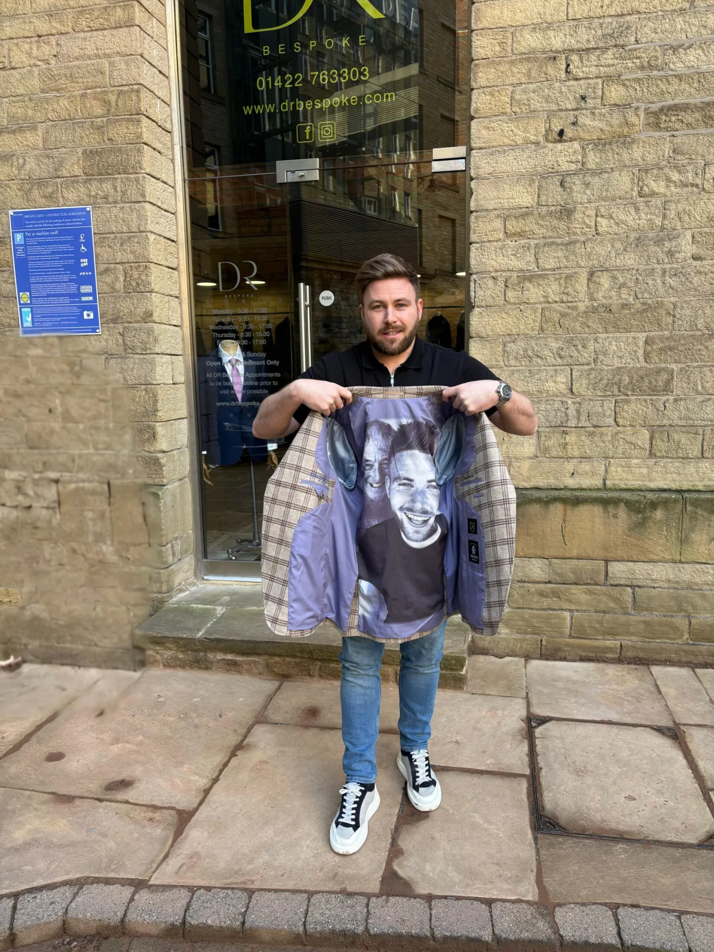 Bespoke commission in English-woven cloth by DR Bespoke — 5
